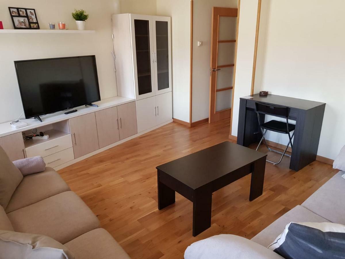 Apartamento Las Navas Лас Навас дел Маркес Екстериор снимка
